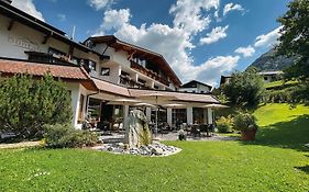 Hotel Büntali